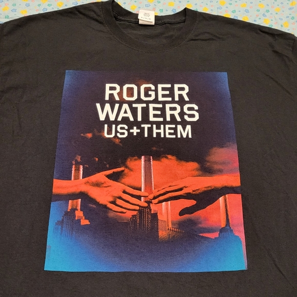 Roger Waters 🎵 US + Them 🤝 Concert Tour 🔥 Shirt XL ✨️ Pink Floyd 💎 2017 - Picture 2 of 7